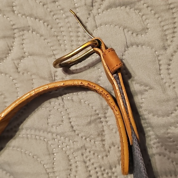 Guy Harvey belt featuring an embroidered Mahi Mahi fish design - Picture 6 of 6